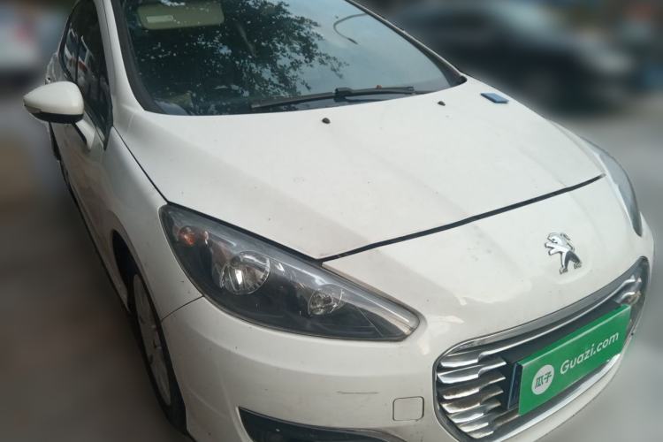 Used Peugeot 308 2013 1.6L Automatic Fashion Model Front Right 45 Deg