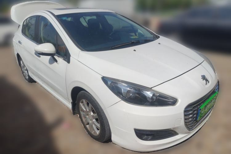 Used Peugeot 308 2013 1.6L Manual Fashion Model Front Right 45 Deg
