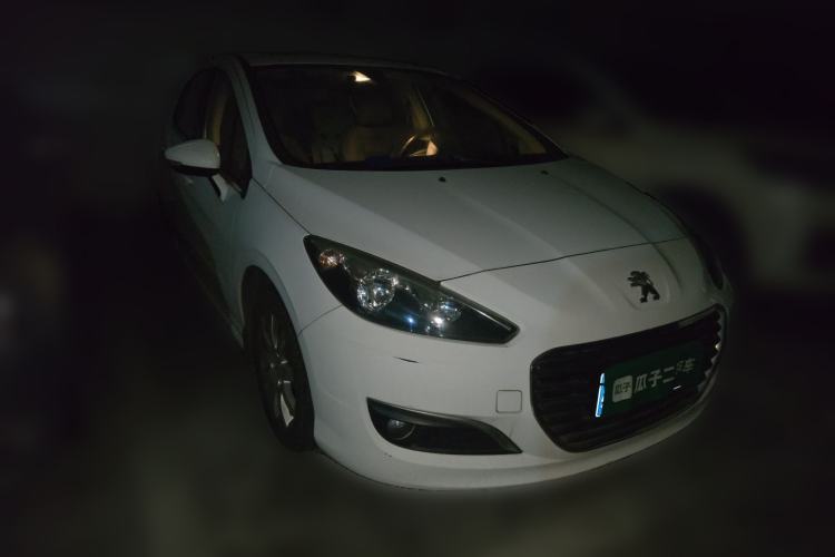 Used Peugeot 308 2013 1.6L Automatic Fashion Model Front Right 45 Deg