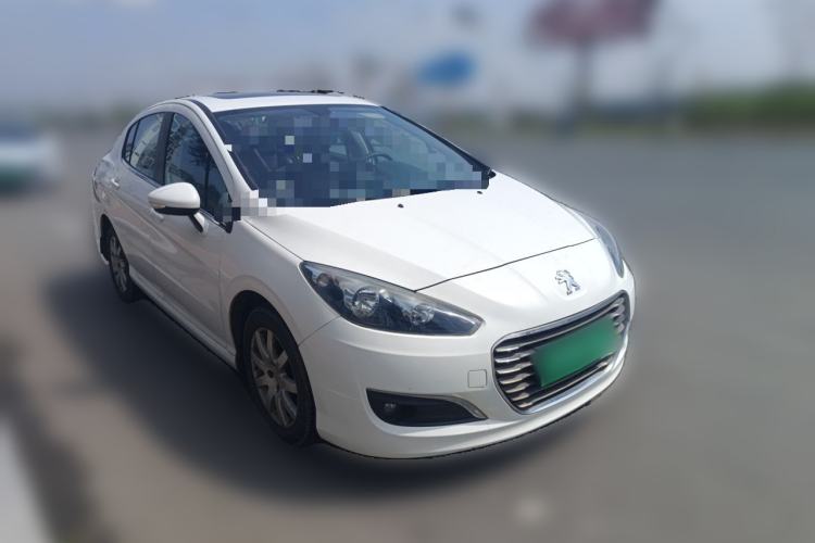 Used Peugeot 308 2013 1.6L Manual Fashion Model Front Right 45 Deg