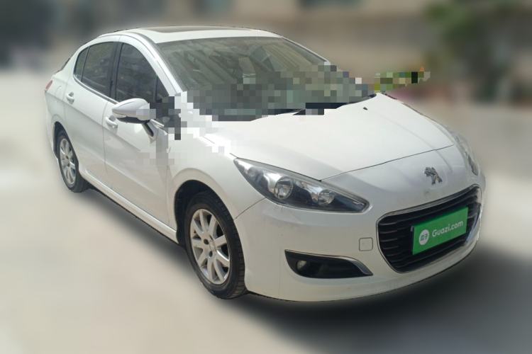 Used Peugeot 308 2013 1.6L Manual Fashion Model Front Right 45 Deg