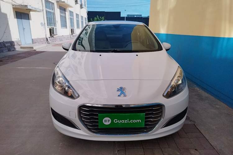 Used Peugeot 308 2013 1.6L Automatic Fashion Model Front