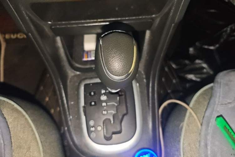 Used Peugeot 308 2013 1.6L Automatic YouShang Model Gear Lever