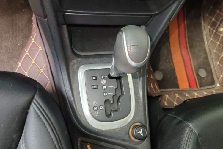 Used Peugeot 308 2013 1.6L Automatic Fashion Model Gear Lever