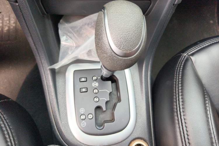 Used Peugeot 308 2013 1.6L Automatic Fashion Model Gear Lever