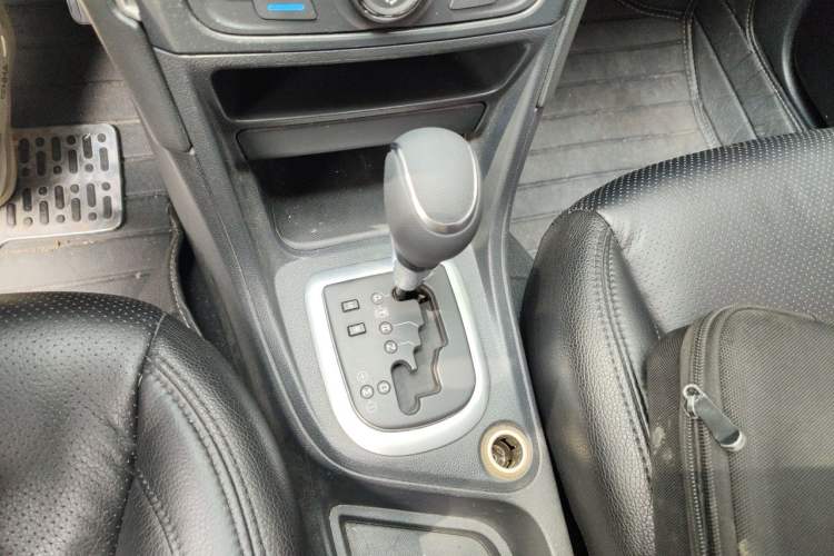 Used Peugeot 308 2013 1.6L Automatic Fashion Model Gear Lever
