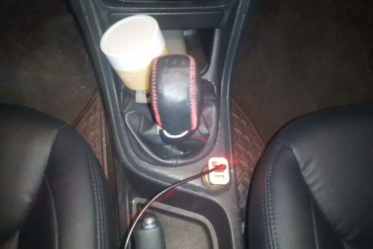 Used Peugeot 308 2013 1.6L Manual YouShang Model Gear Lever