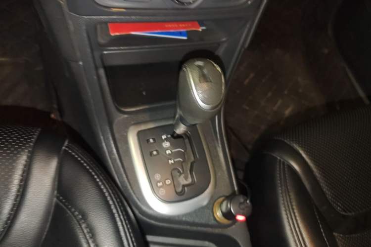 Used Peugeot 308 2013 1.6L Automatic YouShang Model Gear Lever