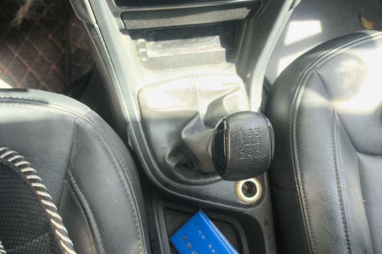 Used Peugeot 308 2013 1.6L Manual YouShang Model Gear Lever