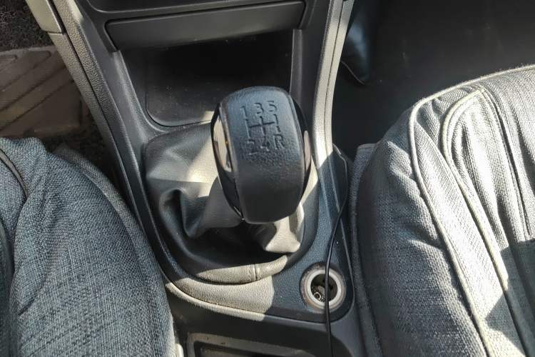 Used Peugeot 308 2013 1.6L Manual Fashion Model Gear Lever