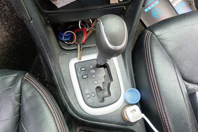 Used Peugeot 308 2013 1.6L Automatic YouShang Model Gear Lever