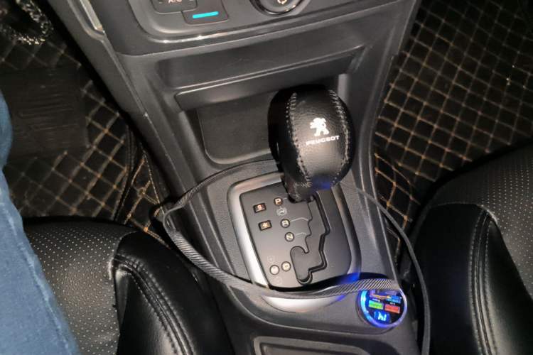 Used Peugeot 308 2013 1.6L Automatic YouShang Model Gear Lever