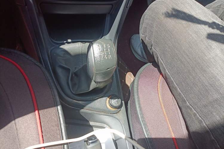 Used Peugeot 308 2013 1.6L Manual YouShang Model Gear Lever
