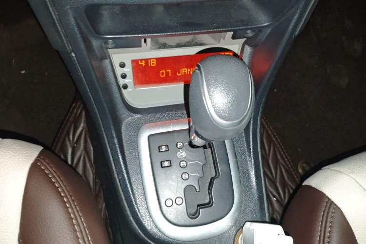 Used Peugeot 308 2013 1.6L Automatic Fashion Model Gear Lever