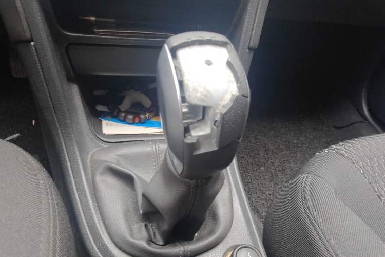 Used Peugeot 308 2013 1.6L Manual YouShang Model Gear Lever