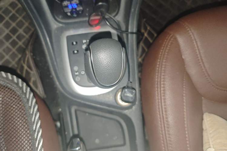Used Peugeot 308 2013 1.6L Automatic YouShang Model Gear Lever