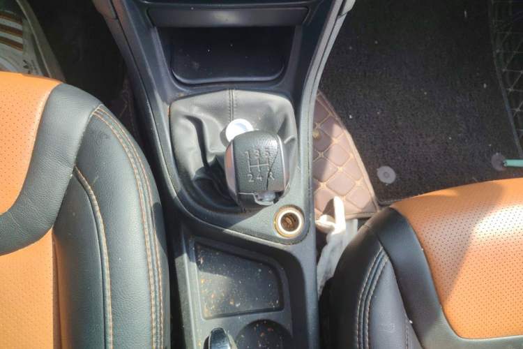 Used Peugeot 308 2013 1.6L Manual Fashion Model Gear Lever