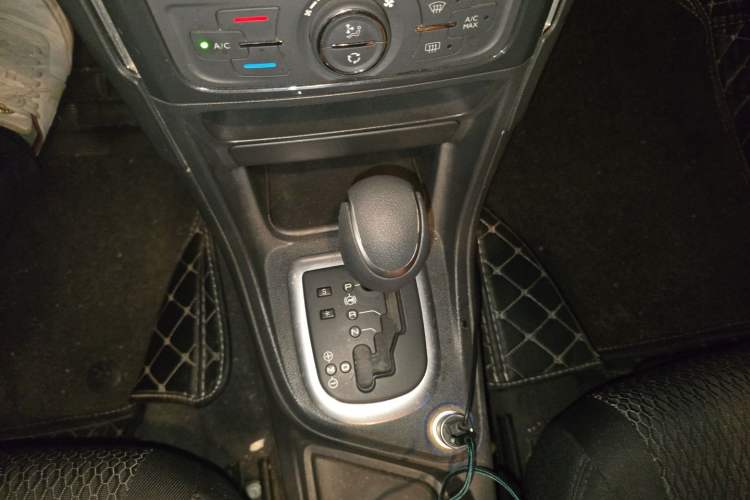 Used Peugeot 308 2013 1.6L Automatic Fashion Model Gear Lever
