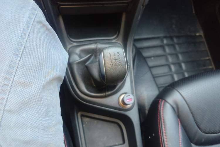Used Peugeot 308 2013 1.6L Manual Fashion Model Gear Lever