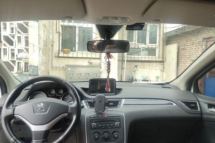 Used Peugeot 308 2013 1.6L Manual YouShang Model Headliner