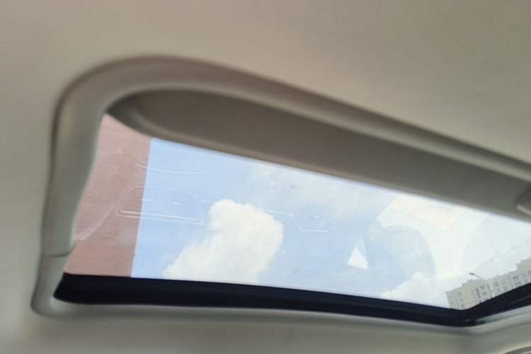 Used Peugeot 308 2013 1.6L Automatic Fashionable Chen Kun Excellent Edition Headliner