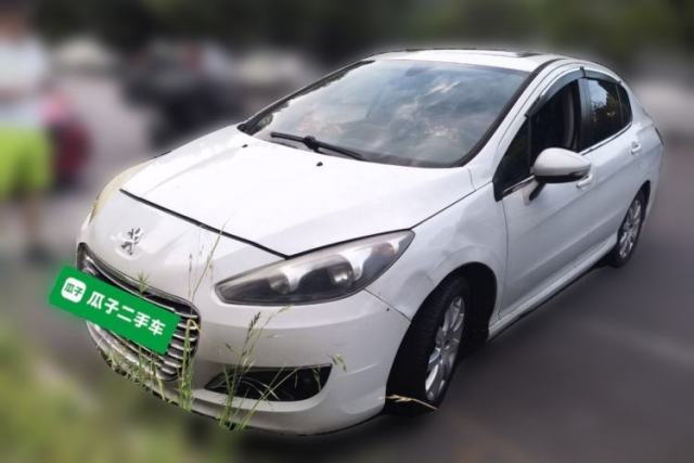 Używany Peugeot 308 2013 1.6L Automatic Fashion Model