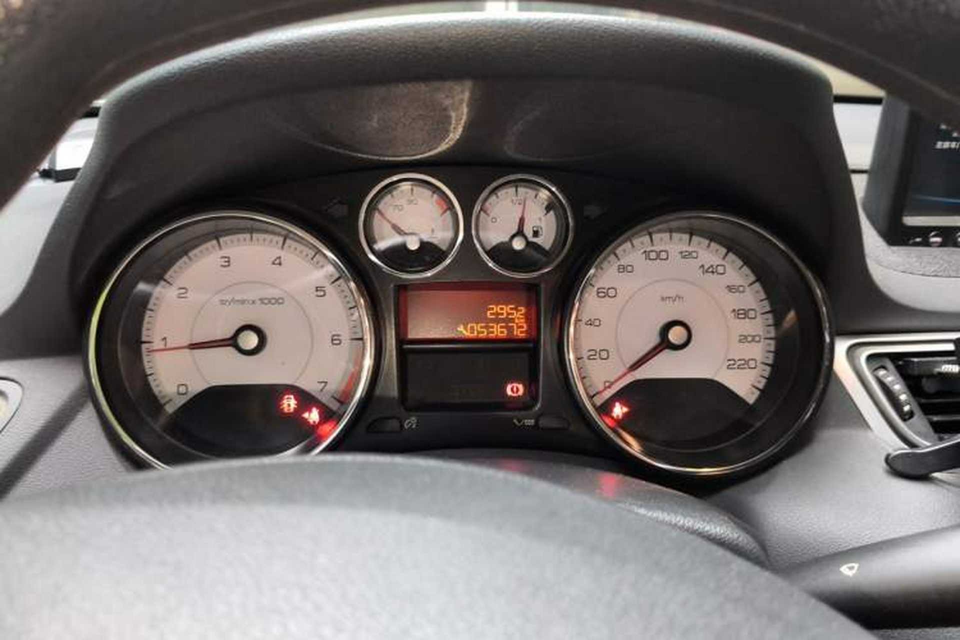 Used Peugeot 308 2013 1.6L Manual YouShang Model Instrument Cluster