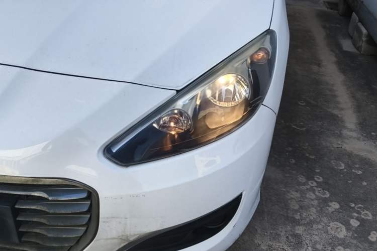 Used Peugeot 308 2013 1.6L Automatic YouShang Model Left Front Headlight