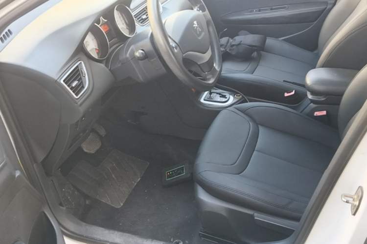Used Peugeot 308 2013 1.6L Automatic YouShang Model Left Front Seat