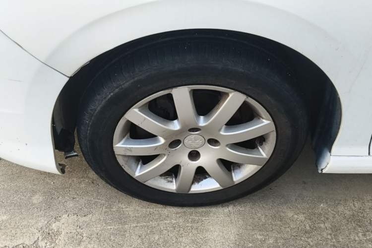 Used Peugeot 308 2013 1.6L Automatic YouShang Model Left Front Wheel Hub