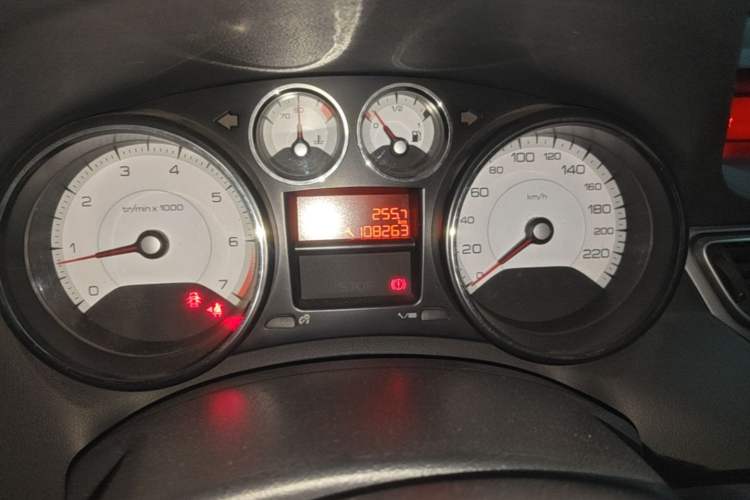 Used Peugeot 308 2013 1.6L Manual YouShang Model Odometer Close Up