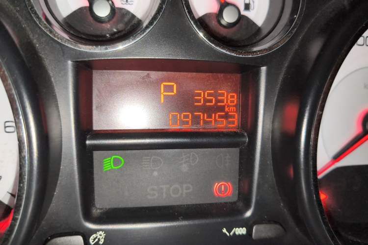 Used Peugeot 308 2013 1.6L Automatic YouShang Model Odometer Close Up