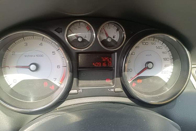 Used Peugeot 308 2013 1.6L Manual YouShang Model Odometer Close Up