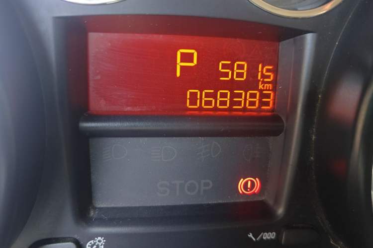 Used Peugeot 308 2013 1.6L Automatic YouShang Model Odometer Close Up