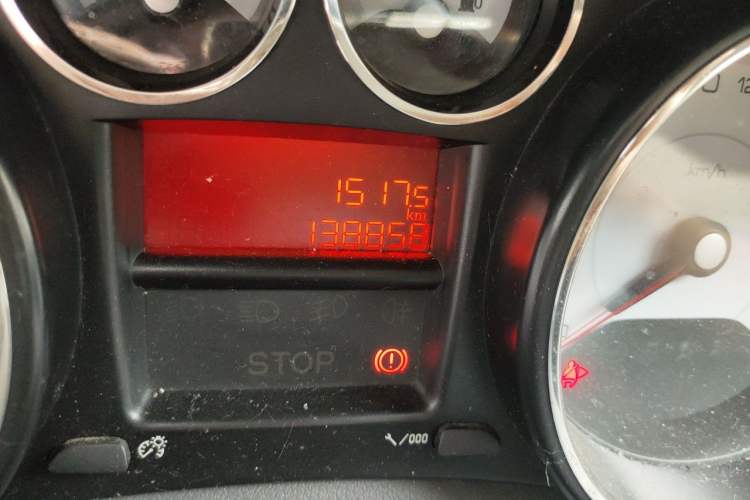 Used Peugeot 308 2013 1.6L Manual YouShang Model Odometer Close Up