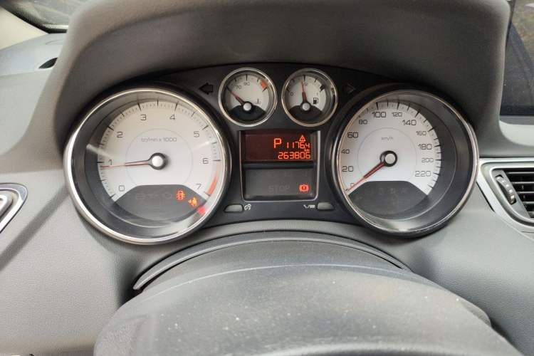 Used Peugeot 308 2013 1.6L Automatic Fashion Model Odometer Close Up