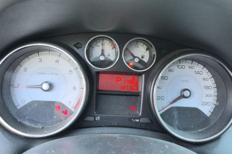 Used Peugeot 308 2013 1.6L Automatic YouShang Model Odometer Close Up