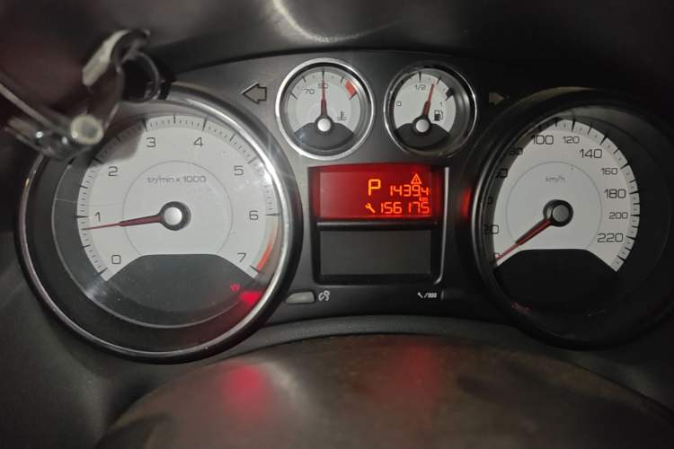 Used Peugeot 308 2013 1.6L Automatic YouShang Model Odometer Close Up