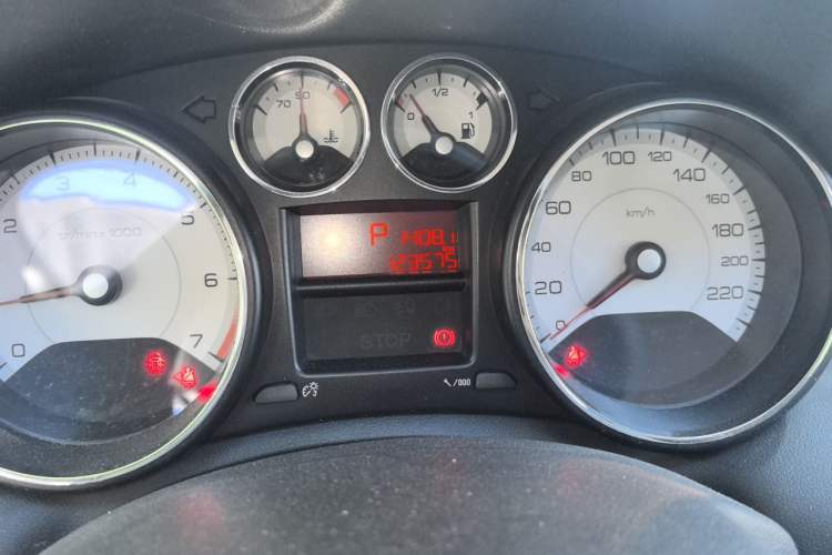Used Peugeot 308 2013 1.6L Automatic YouShang Model Odometer Close Up