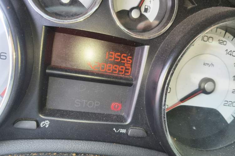 Used Peugeot 308 2013 1.6L Manual YouShang Model Odometer Close Up