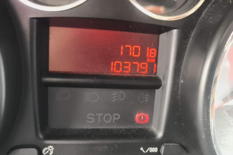 Used Peugeot 308 2013 1.6L Manual YouShang Model Odometer Close Up