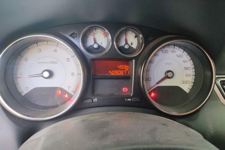 Used Peugeot 308 2013 1.6L Manual YouShang Model Odometer Close Up