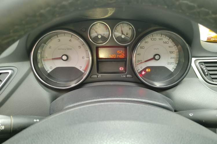 Used Peugeot 308 2013 1.6L Manual YouShang Model Odometer Close Up