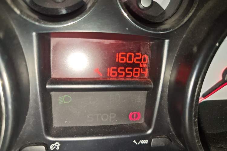 Used Peugeot 308 2013 1.6L Manual Fashion Model Odometer Close Up