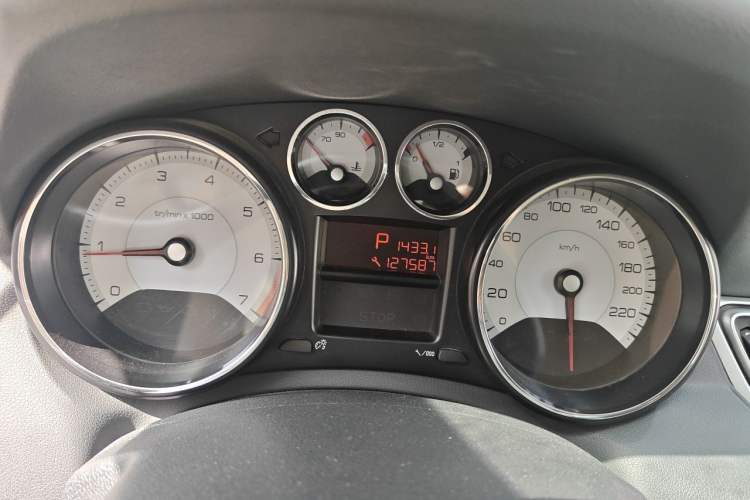 Used Peugeot 308 2013 1.6L Automatic YouShang Model Odometer Close Up