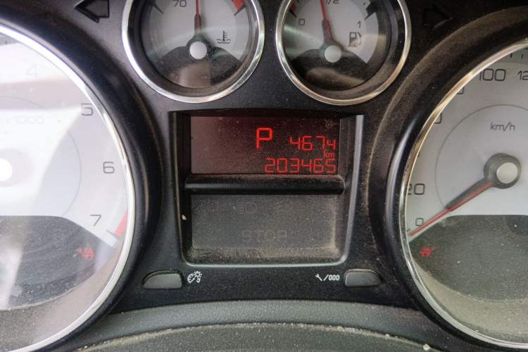 Used Peugeot 308 2013 1.6L Automatic YouShang Model Odometer Close Up