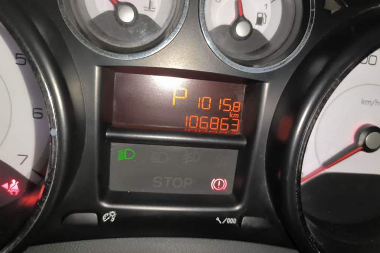 Used Peugeot 308 2013 1.6L Automatic YouShang Model Odometer Close Up