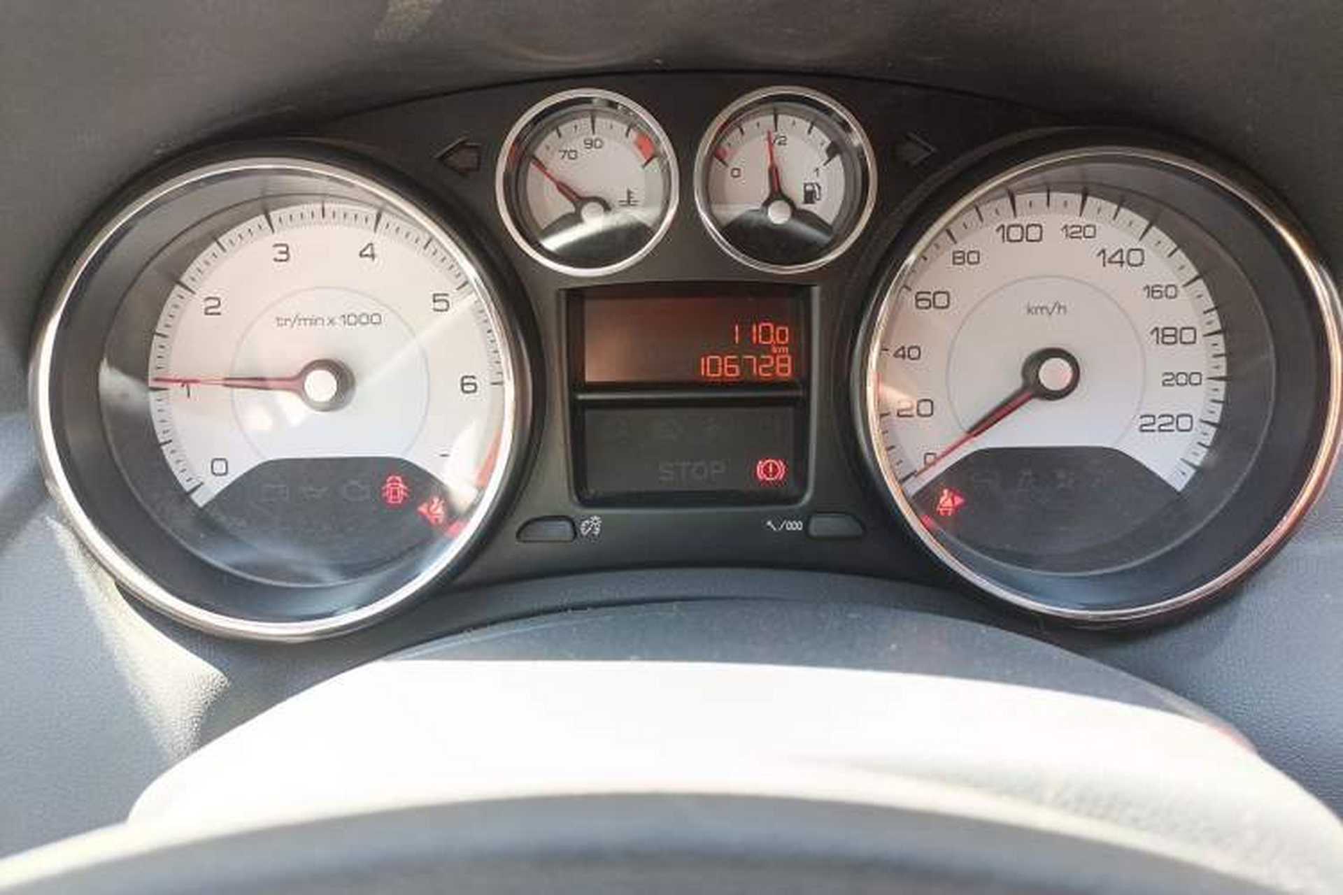 Used Peugeot 308 2013 1.6L Manual YouShang Model Odometer Close Up