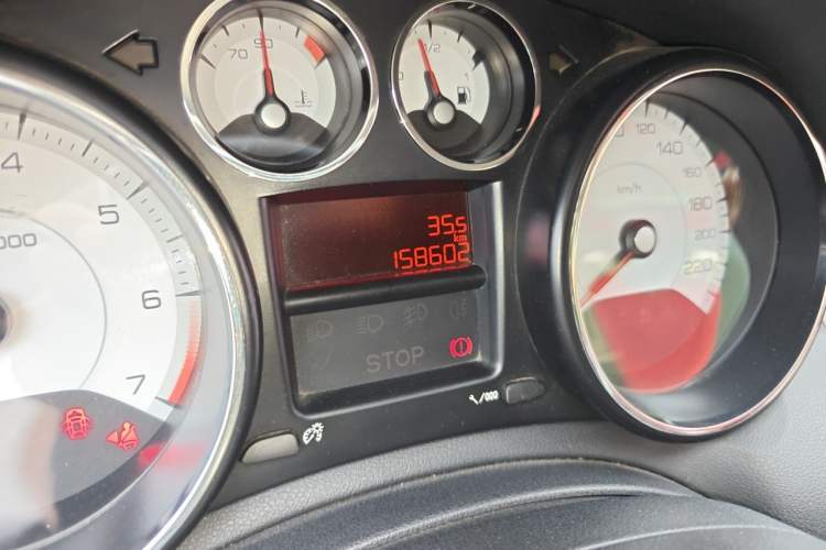 Used Peugeot 308 2013 1.6L Manual YouShang Model Odometer Close Up