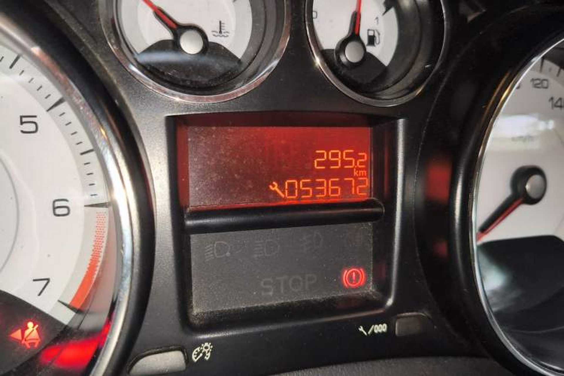 Used Peugeot 308 2013 1.6L Manual YouShang Model Odometer Close Up
